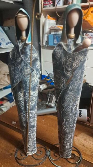 Kerst beelden metaal Jozef Maria met kindje Jezus beschikbaar voor biedingen