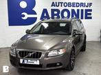 Volvo V70 2.5T Kinetic automaat, Auto's, Zwart, Leder en Stof, 2521 cc, 92 €/maand