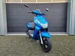 PEUGEOT KISBEE 4T E4 25/45 KM 09-2021 BLEU 2800KM NIEUWSTAAT, Overige modellen, Ophalen of Verzenden, Zo goed als nieuw, Benzine