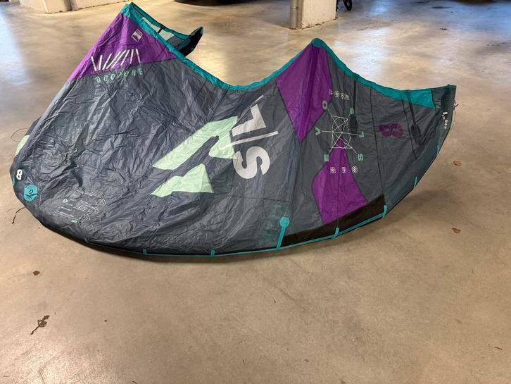 Duotone EVO 2021 SLS 8m Kite - Topstaat!, Watersport en Boten, Kitesurfen, Zo goed als nieuw, Kite, 8 m², Geen board, Ophalen of Verzenden