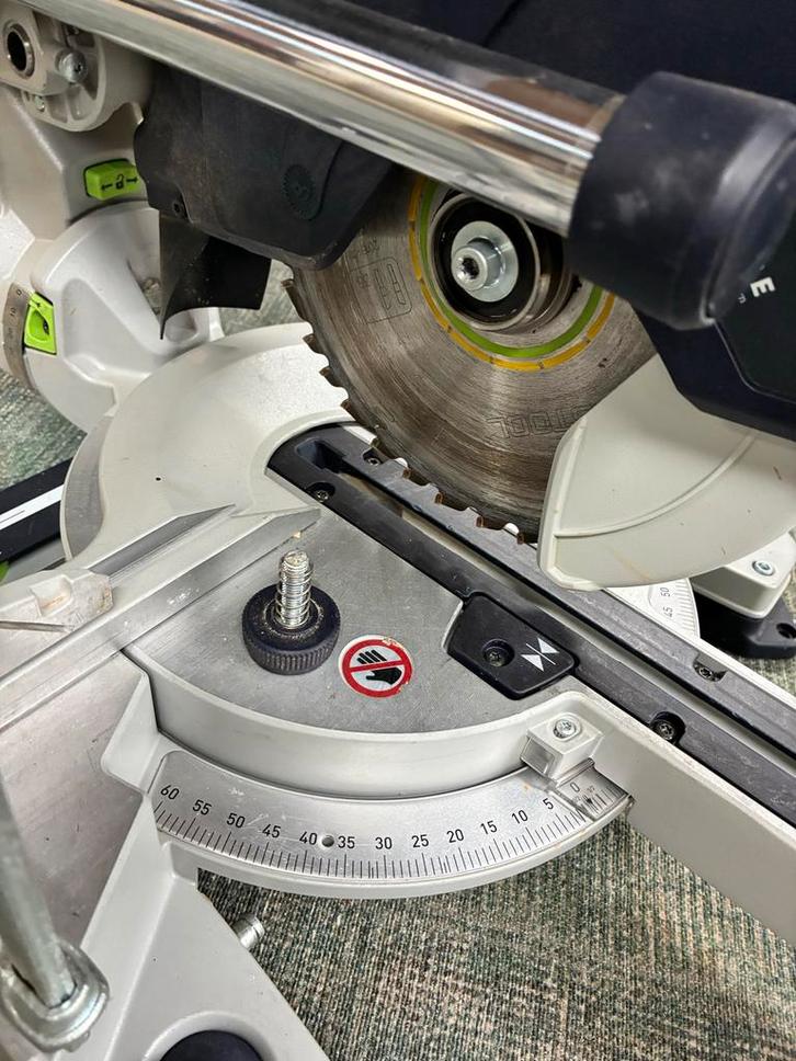 FESTOOL KS 60 E set - nieuwstaat, Doe-het-zelf en Verbouw, Gereedschap | Zaagmachines, Zo goed als nieuw, Afkortzaag, 1200 watt of meer