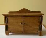 Vintage jaren 30 dressoir met linnengoed., Verzenden, Zo goed als nieuw, Poppenhuis
