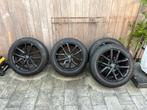 18 inch 225 winterbanden met velgen audi q3, Auto diversen, Overige Auto diversen, Ophalen of Verzenden