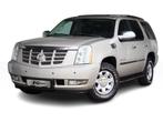 Cadillac Escalade 6.2 V8 Sport Luxury | Youngtimer | 7 Perso, Auto's, Automaat, 179 €/maand, Beige, Vierwielaandrijving
