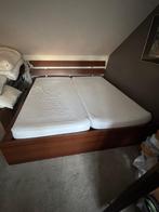 Ikea bed 2-persoons 180x200 cm, Huis en Inrichting, Slaapkamer | Bedden, Ophalen, Bruin, Tweepersoons, Zo goed als nieuw