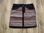 Prachtige zwarte spijkerrok met gekleurd Aztec patroon, 36-S, Kleding | Dames, Ophalen of Verzenden, Onb, Maat 36 (S), Boven de knie