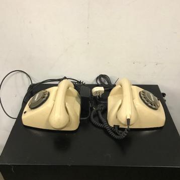 telefoon met meeluister apparaat en zonder beschikbaar voor biedingen