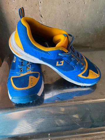 Hocky schoenen beschikbaar voor biedingen