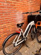 Elektrische witte bezorgfiets met accu + bezorgbox, Ophalen of Verzenden, Zo goed als nieuw, 50 km per accu of meer, Overige merken