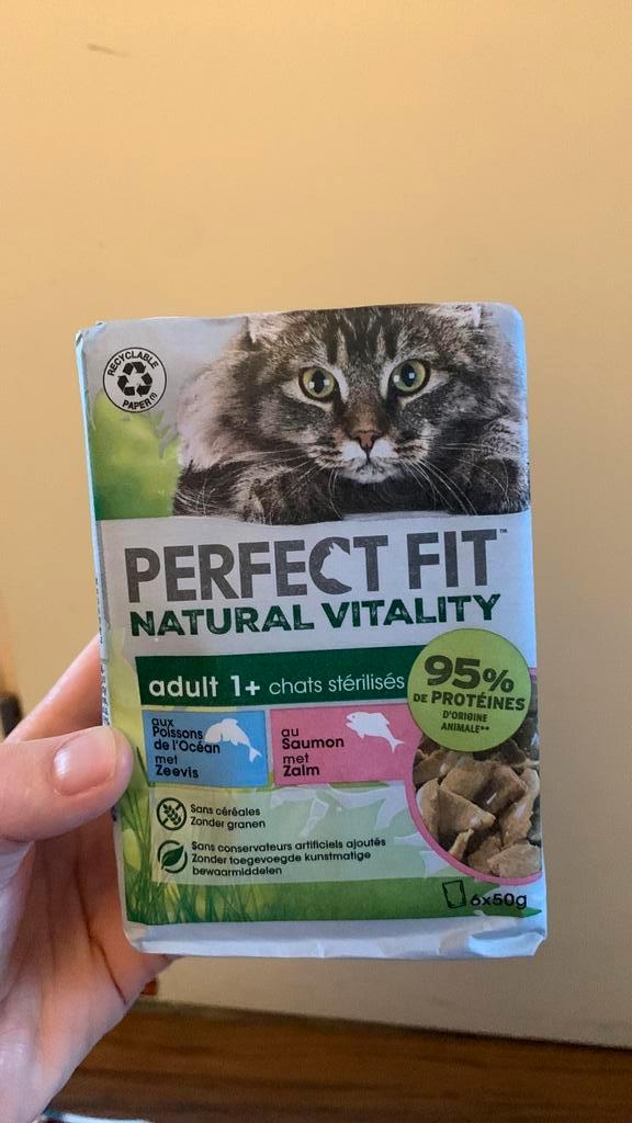 Natvoer Kat, (perfect fit natural vitality) - 102 x 50g, Dieren en Toebehoren, Dierenvoeding, Kat, Ophalen of Verzenden