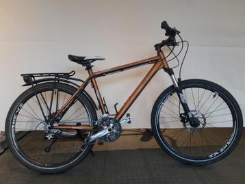 26 inch Cube LTD met 27 versn. (Deore XT)/ schijfremmen. beschikbaar voor biedingen