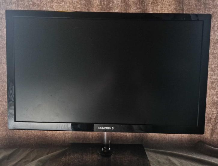 Samsung S24C570HL Zwart, Computers en Software, Monitoren, Gebruikt, 60 Hz of minder, HDMI, VGA, Gaming, Hoofdtelefoonaansluiting