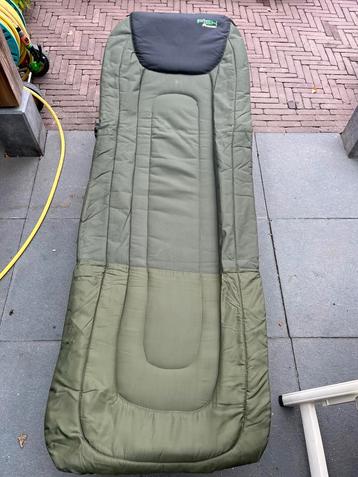 Fish monkey stretcher beschikbaar voor biedingen