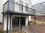 Losstaand / vrijstaand stalen balkon met dekvloer en hekwerk, Ophalen, Gebruikt