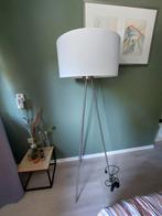 Stijlvolle Staande Lamp met Driepoot, Ophalen, Gebruikt, Metaal, Modern