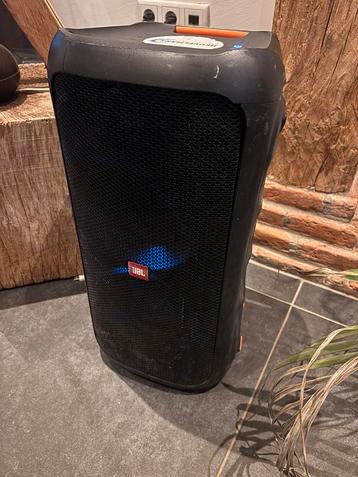 Jbl 110 partybox beschikbaar voor biedingen