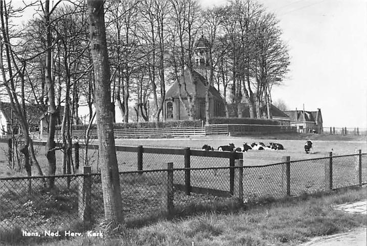 W411 Itens panorama Ned Herv Kerk - achterzijde onbelijnd -, Verzamelen, Ansichtkaarten | Nederland, Friesland, 1960 tot 1980