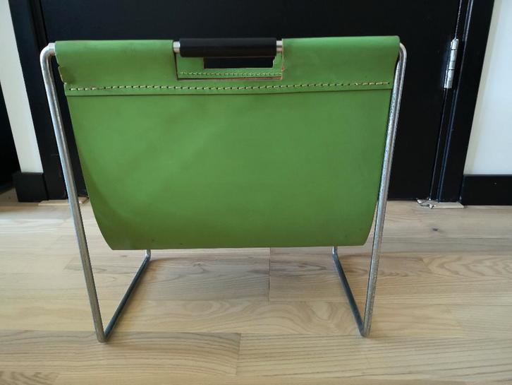 Brabantia Lectuurbak Dadime felgroen verchroomde buis, Huis en Inrichting, Woonaccessoires | Krantenbakken en Lectuurbakken, Gebruikt