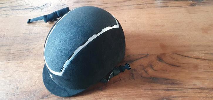 Paardenhelm merk BR paardrijden cap paardrijcap maat 55-57, Dieren en Toebehoren, Paarden en Pony's | Beschermers, Zo goed als nieuw