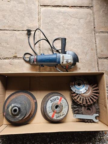 Bosch Haakse Slijper met accessoires beschikbaar voor biedingen