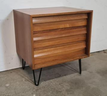 Vintage teak ladenkastje beschikbaar voor biedingen