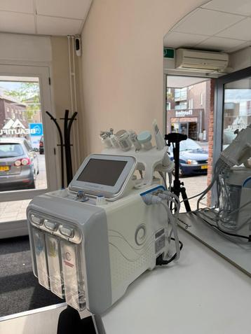 Hydrafacial (niet gebruikt) beschikbaar voor biedingen