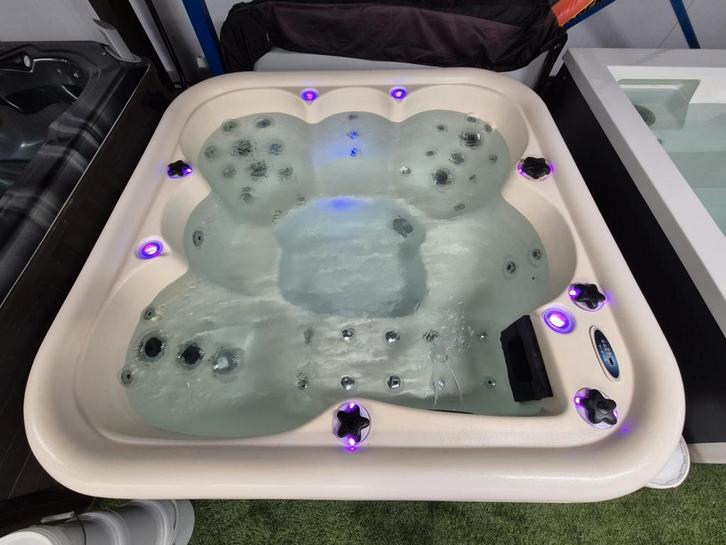 🏝 6 persoons ‼️balboa spa 🏝VANDAAG NOG BEZORGD🚛 ️, Tuin en Terras, Bubbelbaden en Hottubs, Gebruikt, Filter, Ophalen of Verzenden