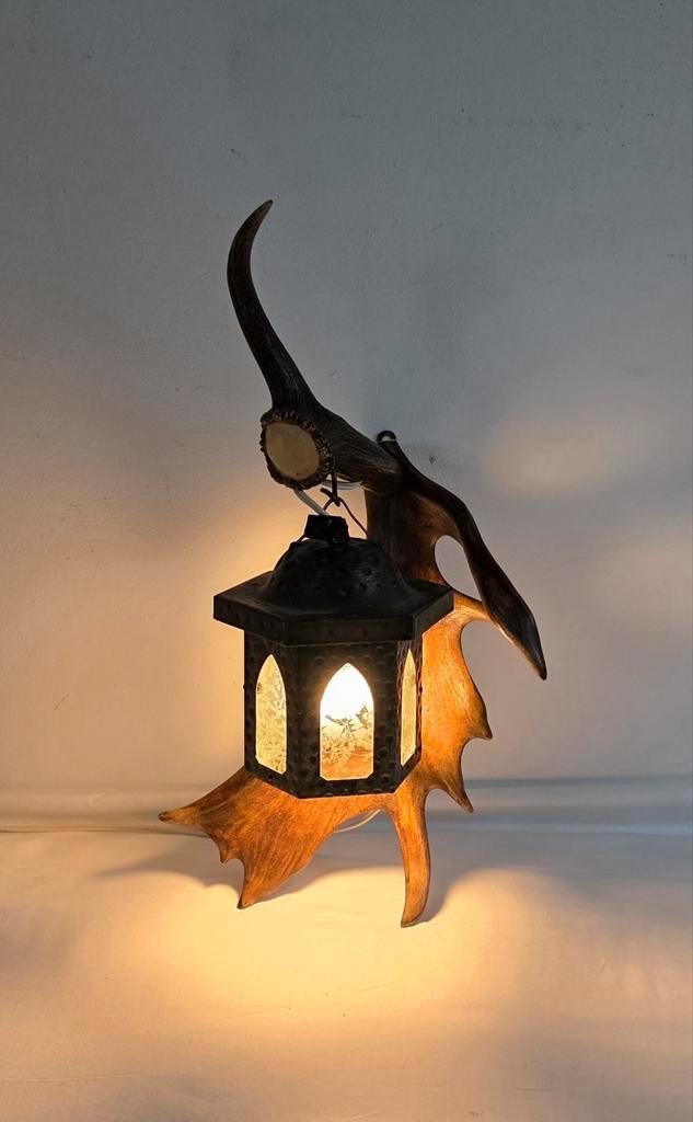 Unieke Wandlamp met esdoorngewei en Lantaarn, Antiek en Kunst, Kunst | Designobjecten, Ophalen of Verzenden