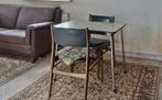 Vintage Eettafel met 2 Stoelen, Huis en Inrichting, Ophalen, Gebruikt, 100 tot 150 cm, Vierkant