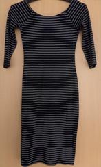 Zwart/ wit gestreepte jurk van Zara maat M met 3/4 mouwen, Ophalen of Verzenden, Zo goed als nieuw, Boven de knie, Zara