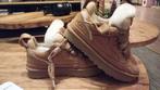 Uggs lowmel chestnut 35, Ophalen of Verzenden, Nieuw, Meisje, Schoenen