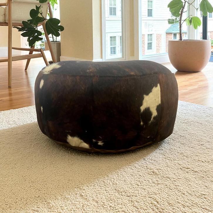 Vintage XL poef / zitzak / voetbank in koeienvel, Huis en Inrichting, Banken | Voetenbanken en Poefen, Minder dan 50 cm, Minder dan 50 cm
