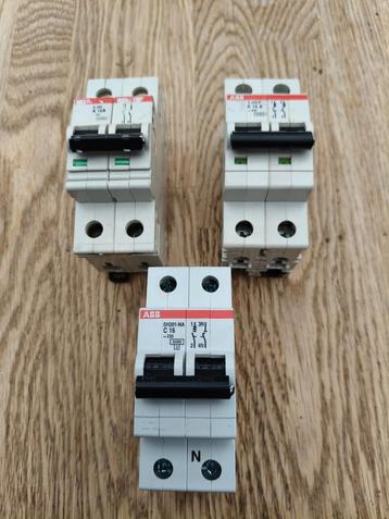 ABB Installatieautomaten - 3 Stuks beschikbaar voor biedingen