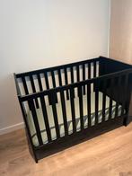 Zwart babybed 60x120, Ophalen, Gebruikt, Ledikant
