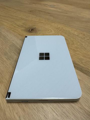 Microsoft Surface Duo 256GB beschikbaar voor biedingen