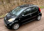PEUGEOT 107 AUTOMAAT AIRCO LPG!!! 5 deurs, Stof, Zwart, Zwart, Particulier