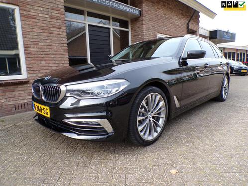 BMW 5-serie Touring 530i High Executive Automaat / Leder / N, Auto's, BMW, Bedrijf, Te koop, 5-Serie, ABS, Achteruitrijcamera