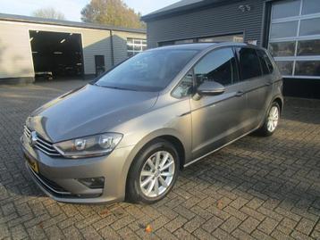 Volkswagen Golf Sportsvan 1.6 TDI Highline (bj 2015) beschikbaar voor biedingen