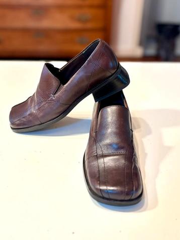 Schoenen Marco Tozzi, instappers, leer, bruin beschikbaar voor biedingen