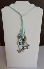 Handgemaakte wit/blauwe veterketting met bedeltjes (48), Blauw, Nieuw, Ophalen of Verzenden, Overige materialen