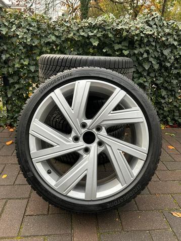Volkswagen VW GTI Bergamo 18 inch velgen Winter Bridgestone beschikbaar voor biedingen