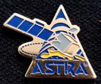 Astra driehoek ruimtevaart pin, Verzamelen, Speldjes, Pins en Buttons, Verzenden, Nieuw, Transport, Speldje of Pin