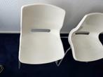 stoelen, Twee, Kunststof, Gebruikt, Wit