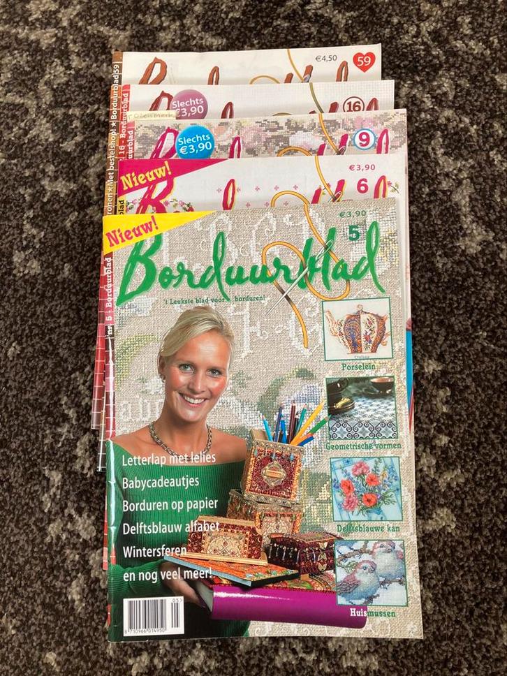 2 setjes van Borduurblad, Hobby en Vrije tijd, Borduren en Borduurmachines, Zo goed als nieuw, Patroon, Ophalen of Verzenden