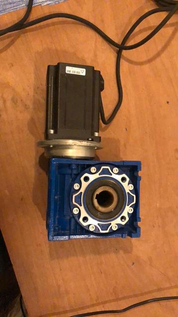 Stappenmotor met wormwiel vertraging beschikbaar voor biedingen
