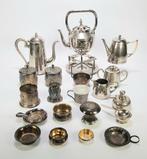 1477. Lot pleet theeservies, 20e eeuw