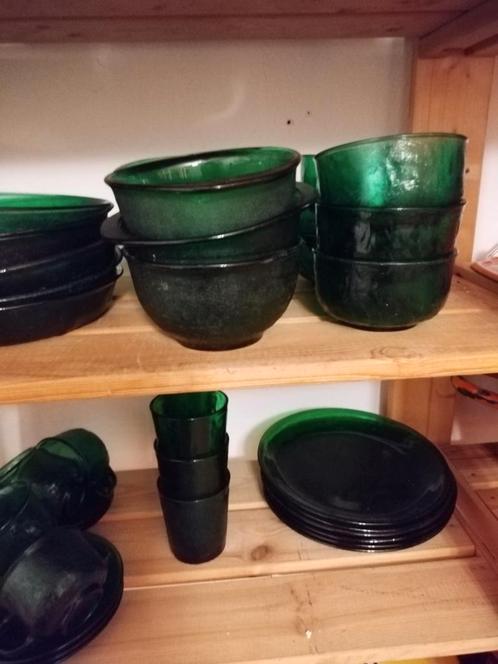 Jaren 70 servies Arcoroc France Sierra groe, Huis en Inrichting, Keuken | Servies, Zo goed als nieuw, Overige stijlen, Ophalen