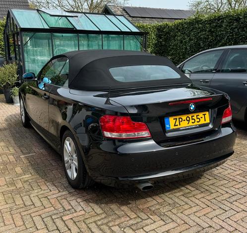 BMW 1-Serie 2.0 118I Cabrio AUT 2008 Zwart Youngtimer, Auto's, BMW, Particulier, 1-Serie, Achteruitrijcamera, Airbags, Airconditioning