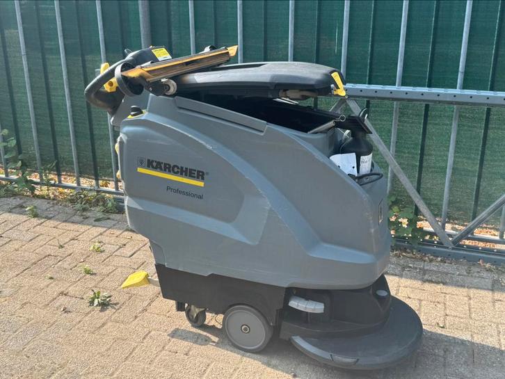 Karcher B40W met ronde borstelkop voor onderdelen, Doe-het-zelf en Verbouw, Overige Doe-het-zelf en Verbouw, Gebruikt, Ophalen
