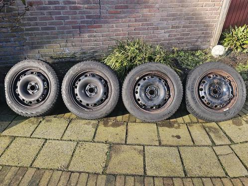 ☑️ 5x100 Stalen velgen met winterbanden 15 inch (Ibiza/Polo), Auto diversen, Wieldoppen, Zo goed als nieuw, Ophalen